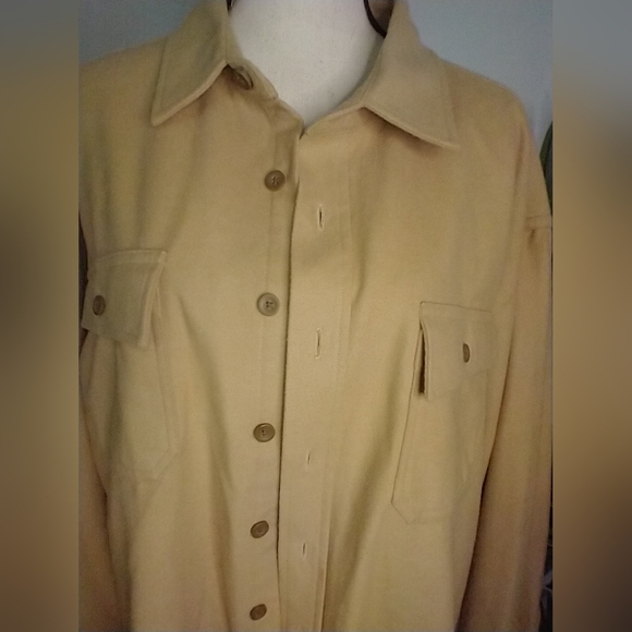 L.L. Bean Khaki Outdoor Shirt XXL - Picture 2 of 11